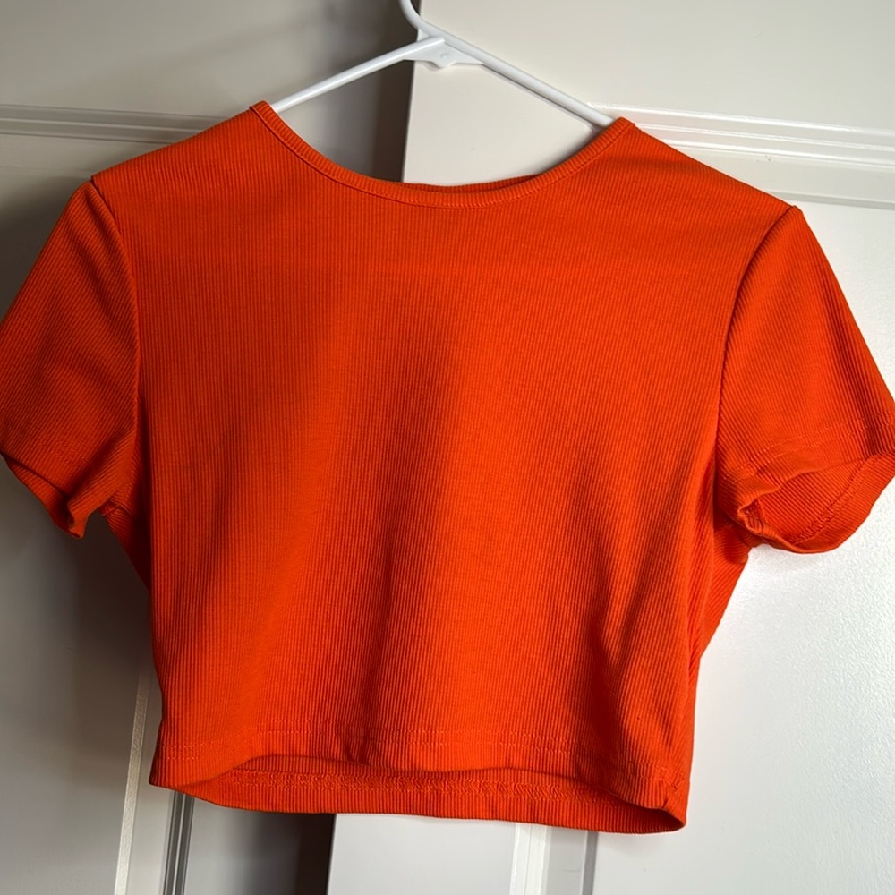 Vibrant neon orange cropped tee